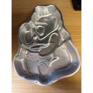 Wilton Disney Winnie the Pooh Cake Pan 1995 Aluminum Vintage 2105-3000